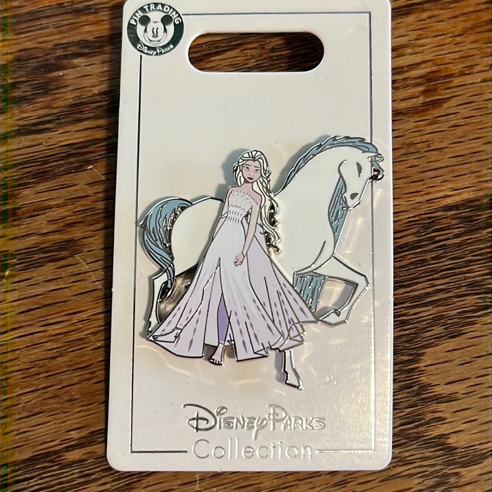 New Elsa Frozen II pin from Disneyland